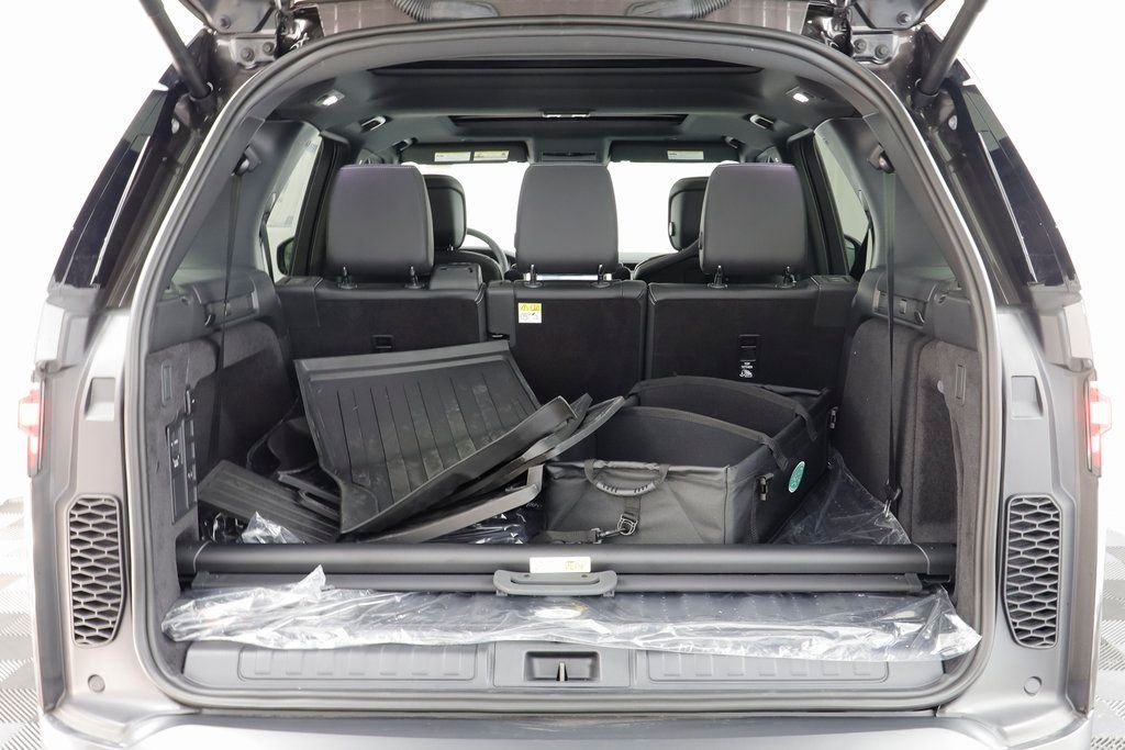 2025 Land Rover Discovery S - Photo 18