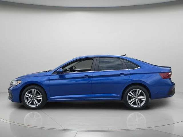 Used 2024 Blue Volkswagen 1.5T SE image 3