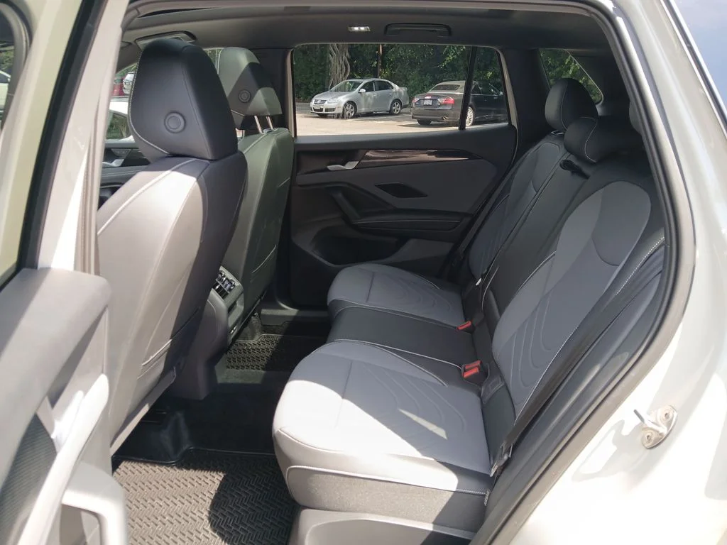 Used 2026 Beige Volkswagen SE R-Line Black image 25