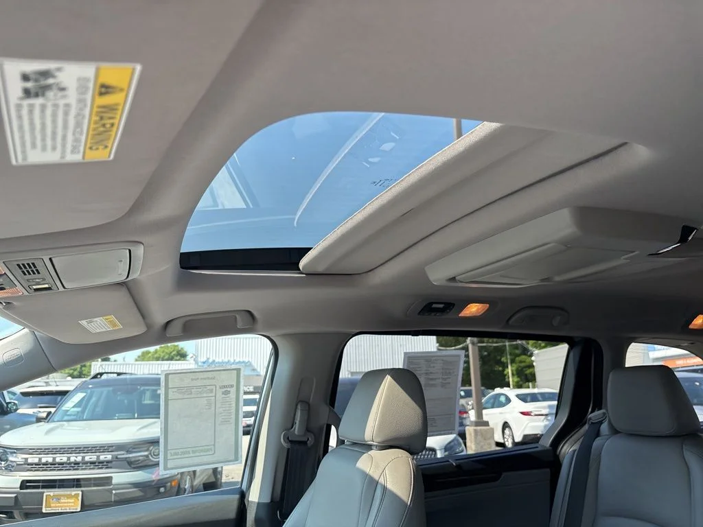 Used 2023 Gray Honda Touring image 25