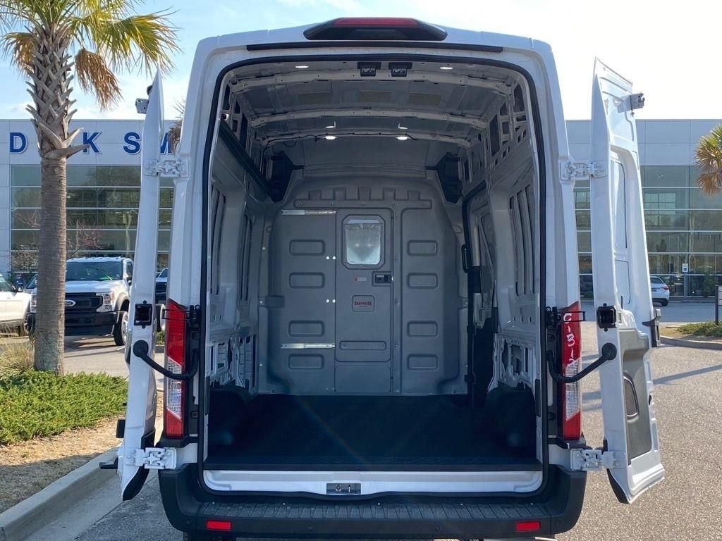 2025 Ford Transit Van Base - Photo 8