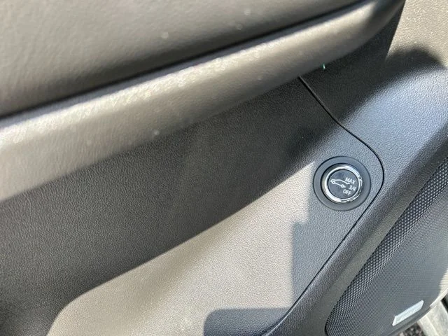 Used 2019 Blue GMC Denali image 33