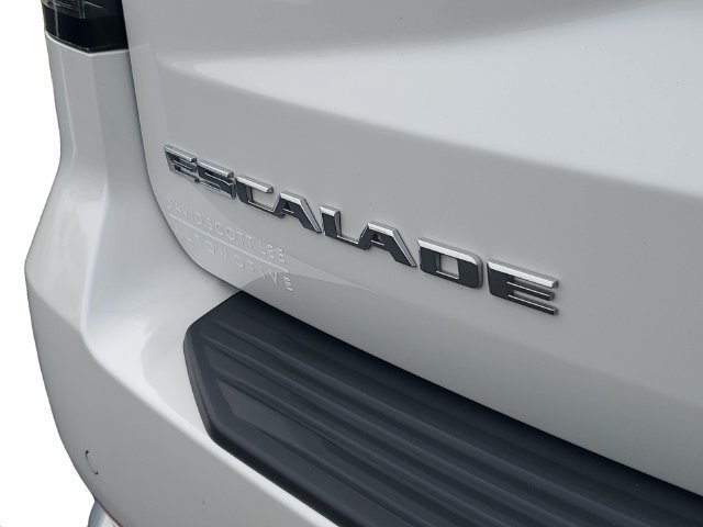 Used 2023 CRYSTAL WHITE TRICOAT Cadillac 4WD Premium Luxury image 36