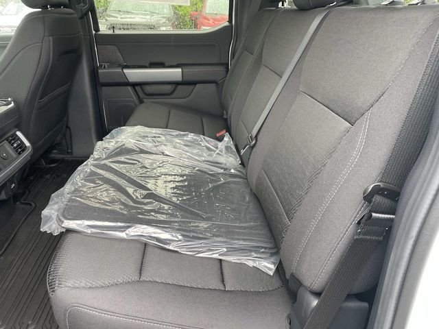 New 2026 Oxford White Ford XLT image 7