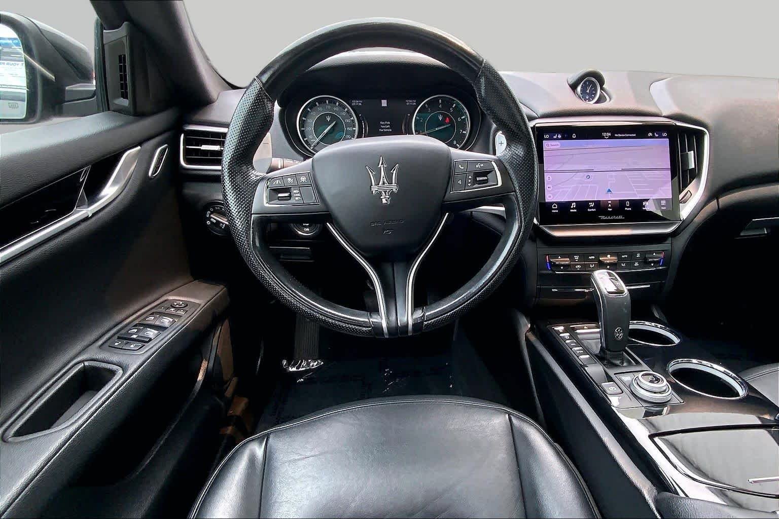 Pre-Owned 2023 Maserati Ghibli Modena Q4