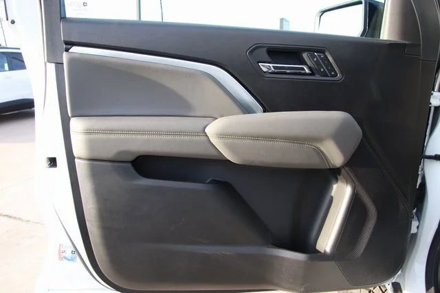 2026 Chevrolet Colorado ZR2 - Photo 12
