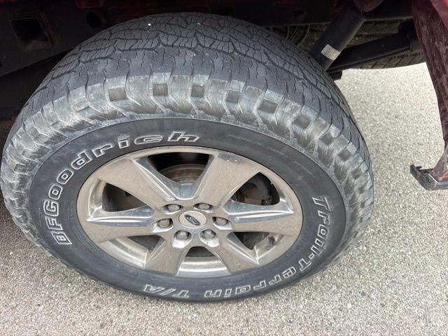 Used 2020 Red Ford XLT image 13