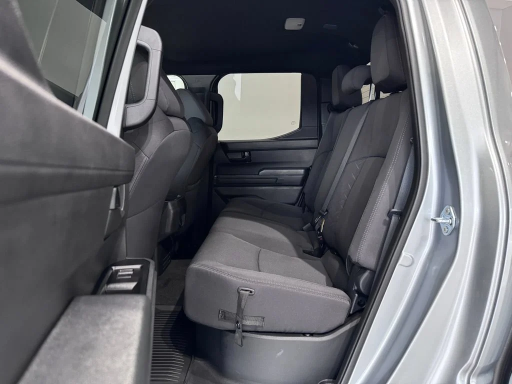 2026 Toyota Tacoma SR5 - Photo 11