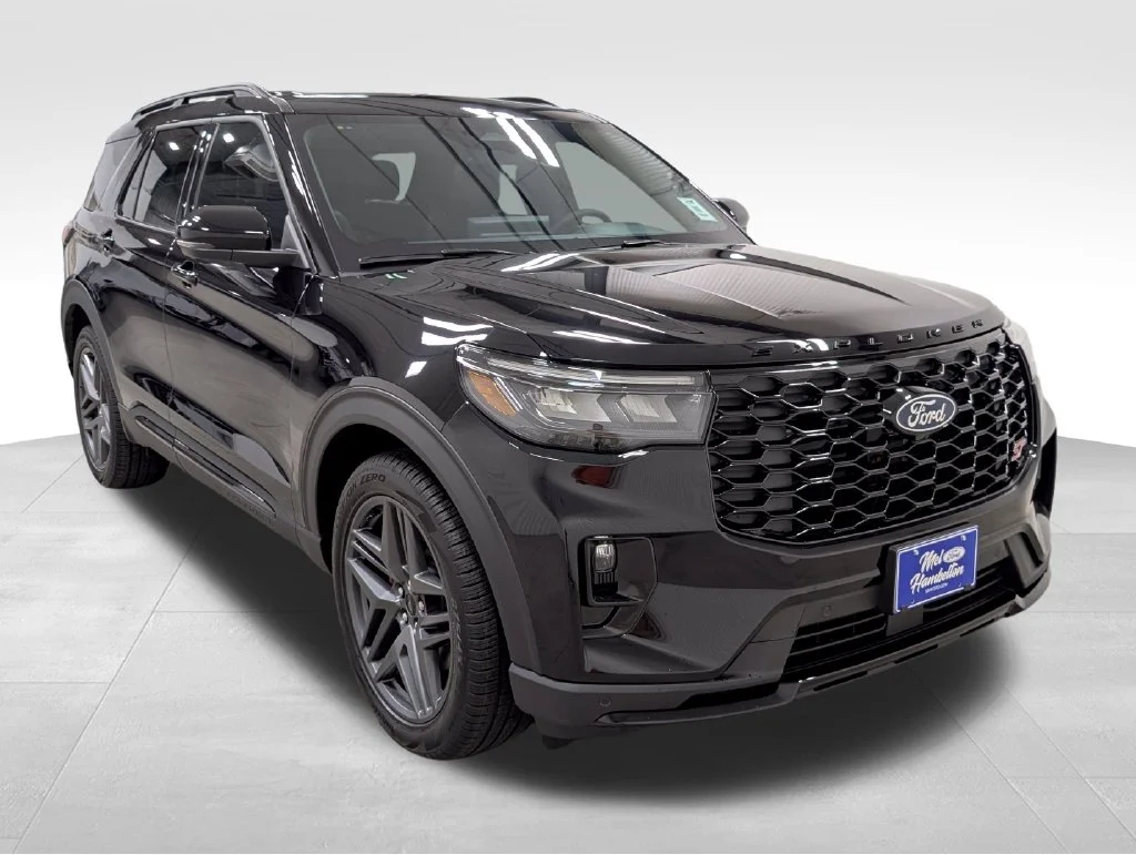 New 2027 Agate Black Metallic Ford ST image 19