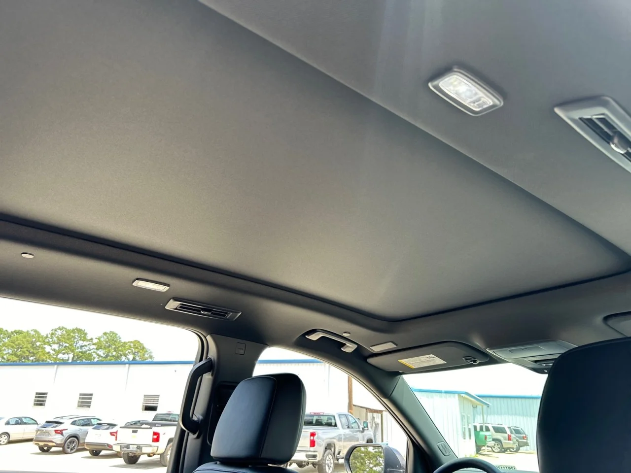 New 2026 Sterling Metallic GMC Elevation image 22