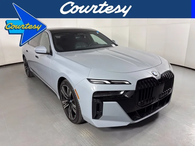 2023 BMW 7 Series 740i
