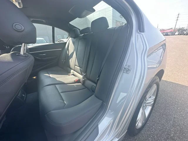 Used 2016 Silver BMW 328i xDrive image 25