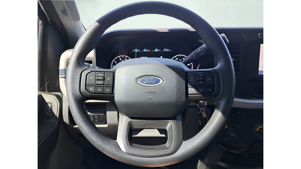 Used 2023 White Ford XL image 14