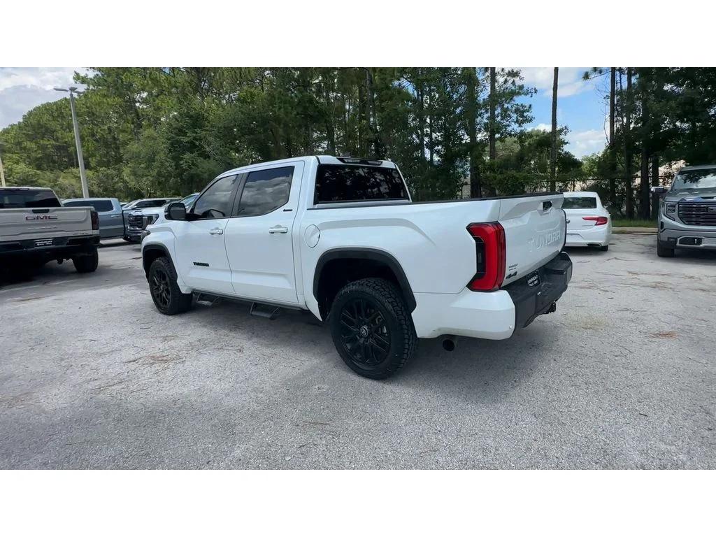 2025 Toyota Tundra Limited - Photo 6