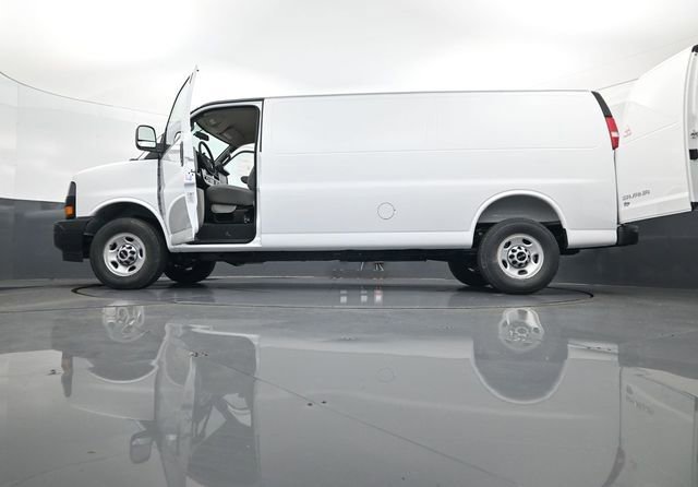 2026 GMC Savana Cargo Work Van - Photo 35