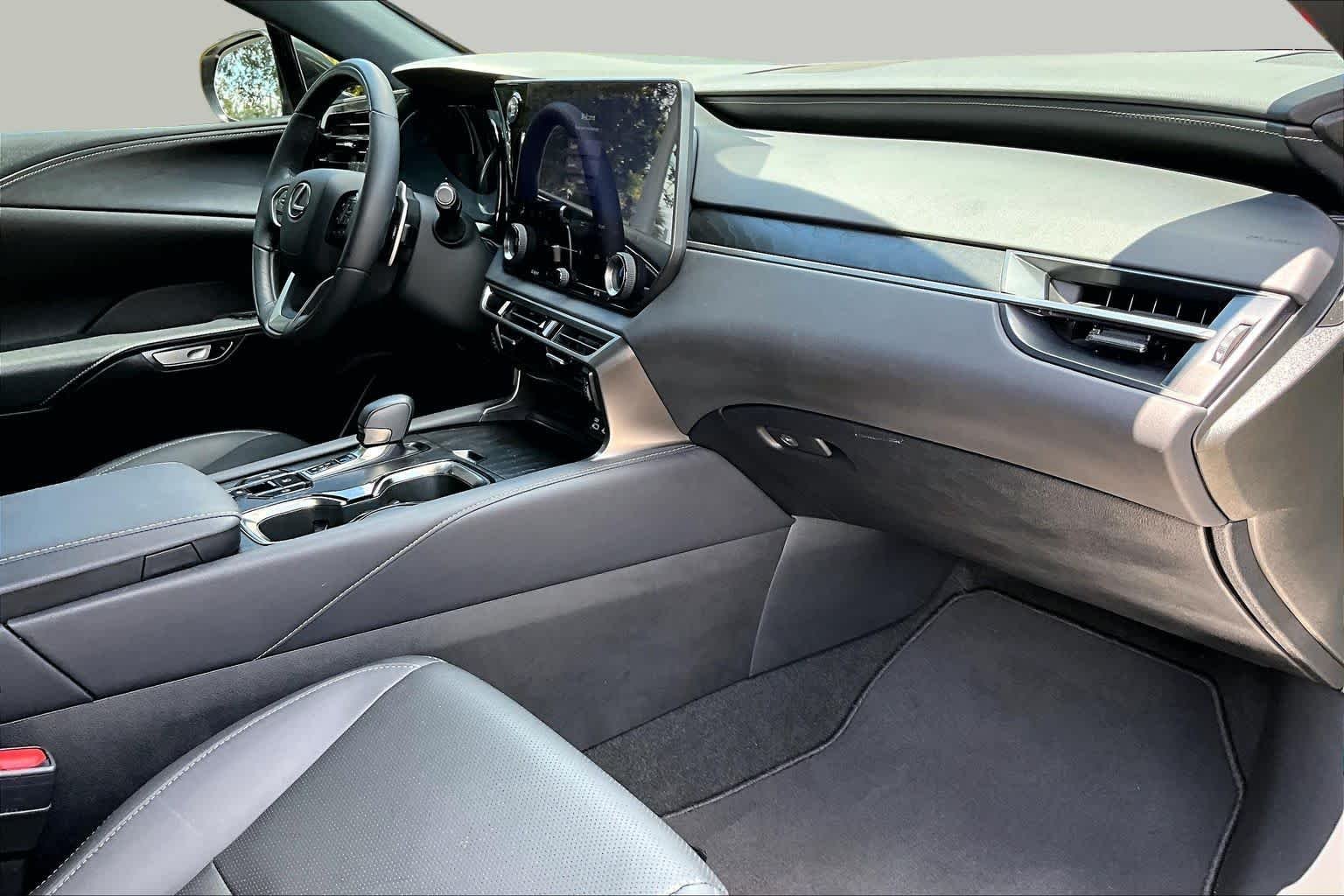 Used 2023 Nori Green Pearl Lexus Premium image 19