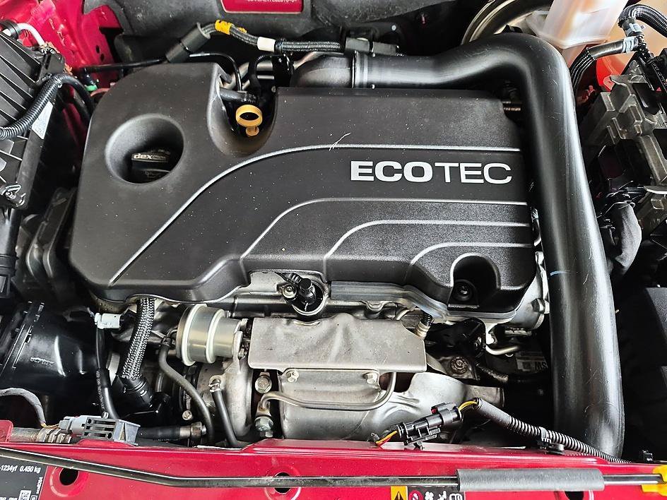 Used 2020 Cajun Red Tintcoat Chevrolet LT image 34