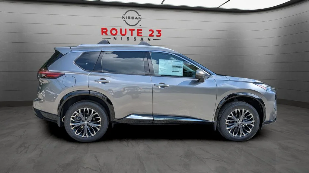 New 2026 Gray Nissan Platinum image 5