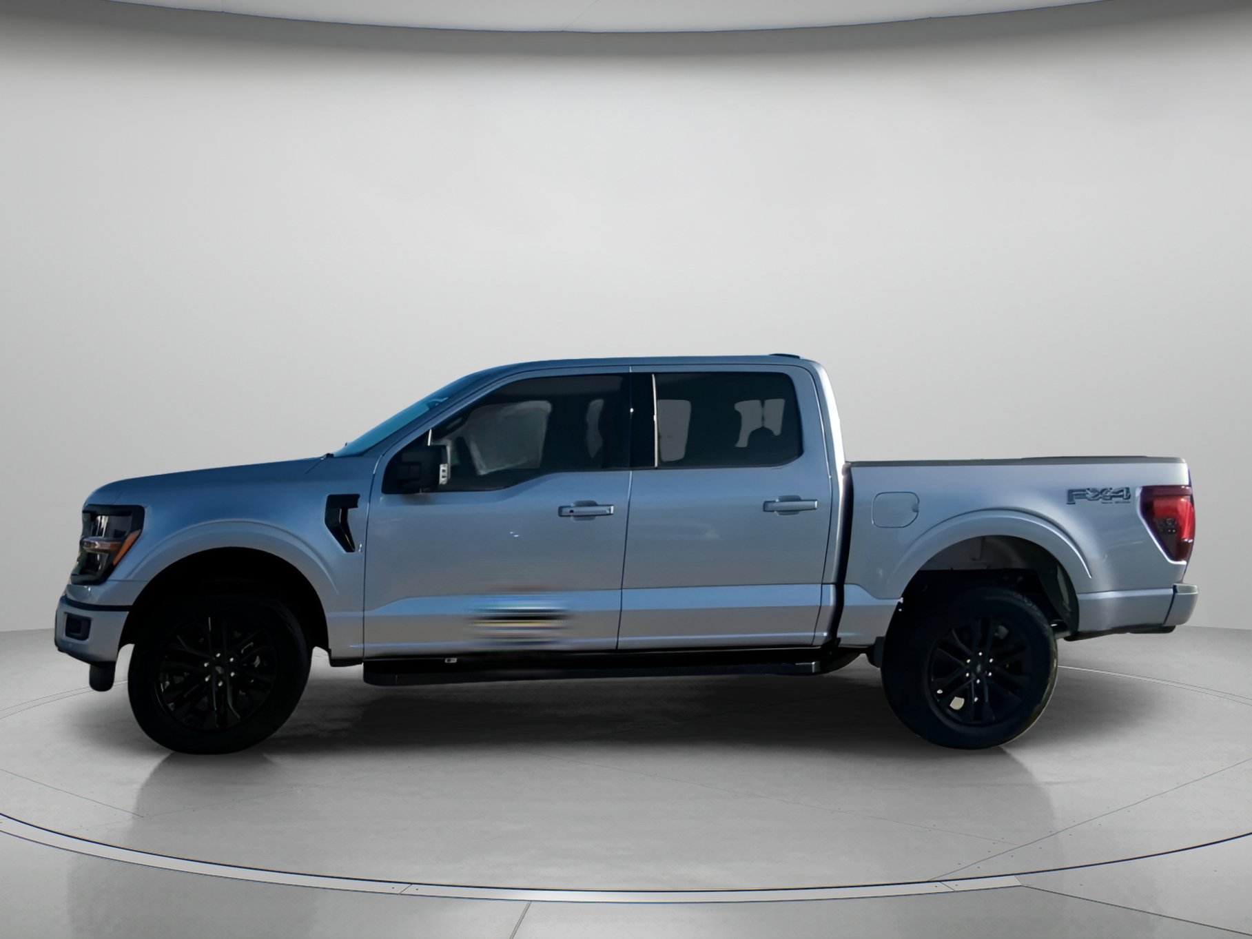 New 2026 Iconic Silver Metallic Ford XLT image 13