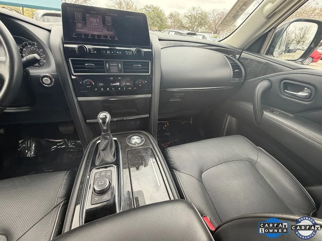 Used 2024 Gray INFINITI LUXE image 15