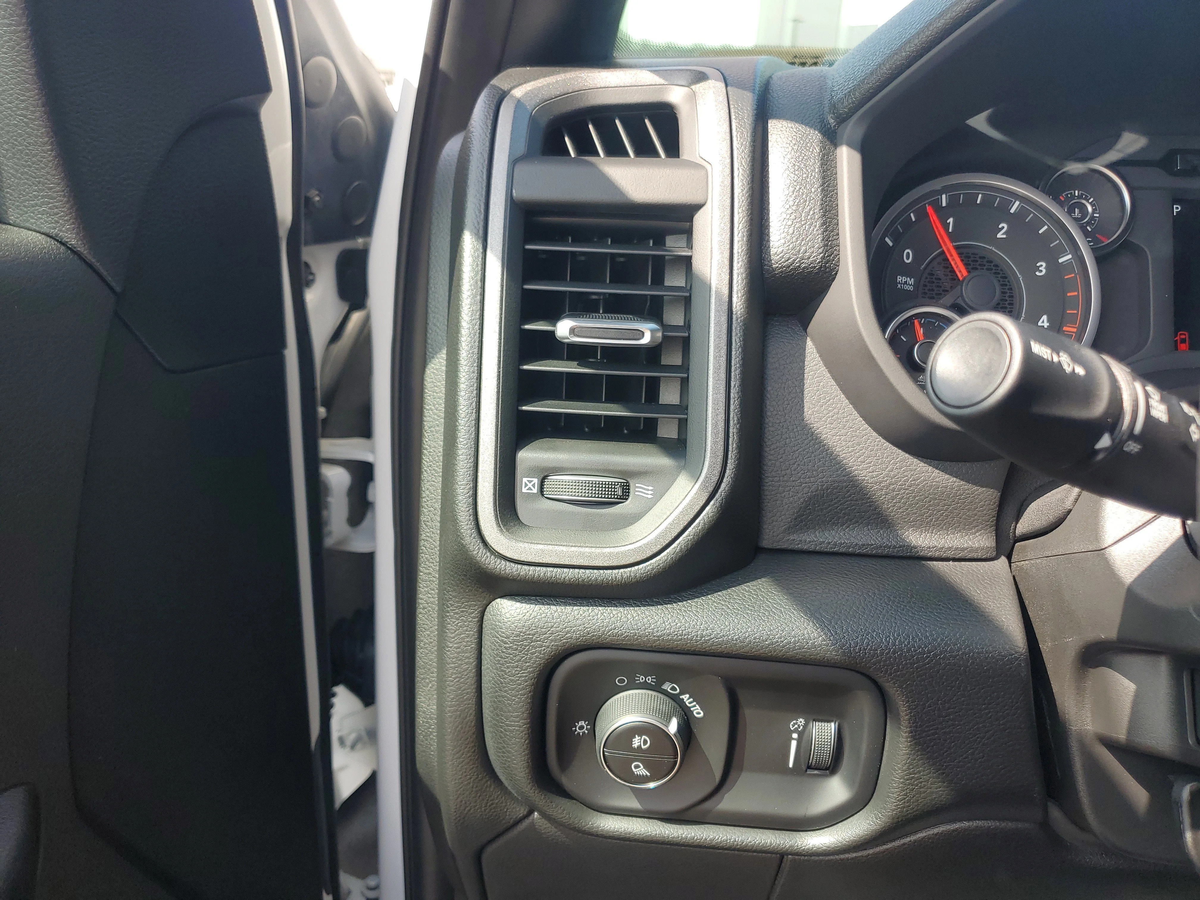 2025 RAM Ram 2500 Pickup Tradesman - Photo 24