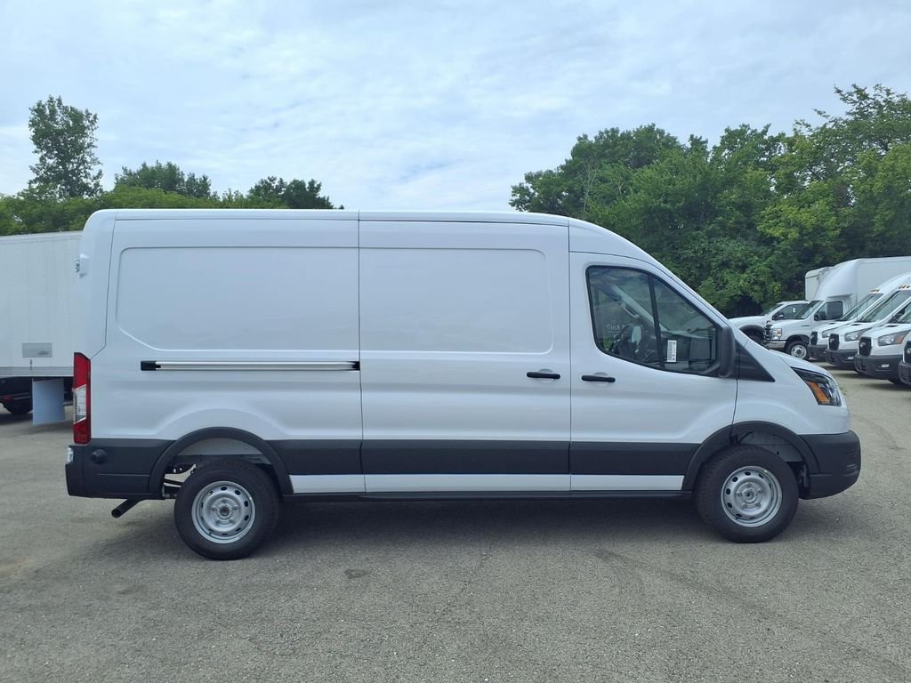 New 2026 Oxford White Ford Cargo Van image 3