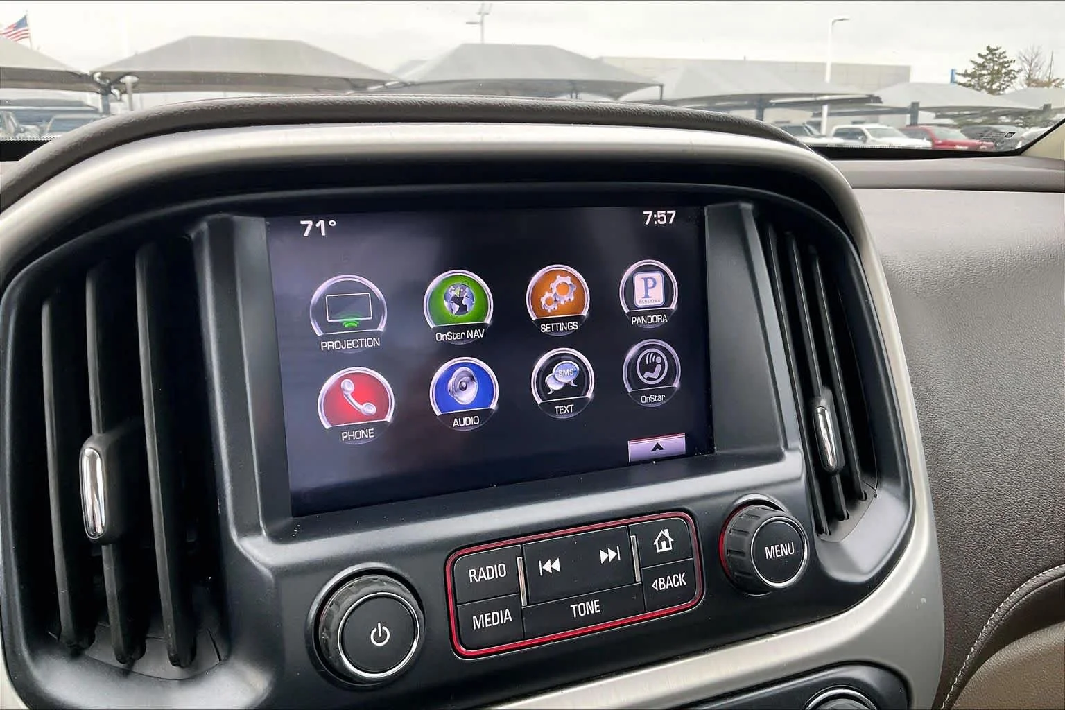 Used 2016 Summit White GMC 2WD SLE image 31