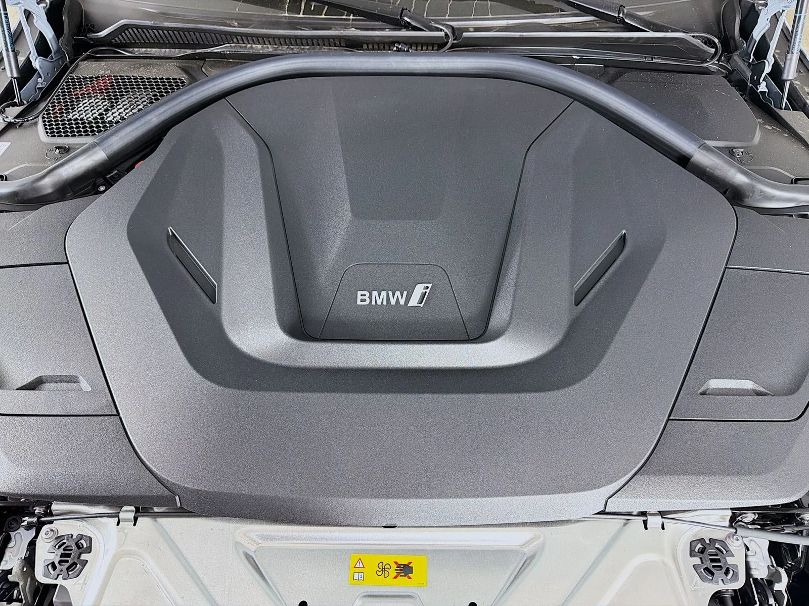 New 2026 Brooklyn Grey Metallic BMW eDrive40 image 32