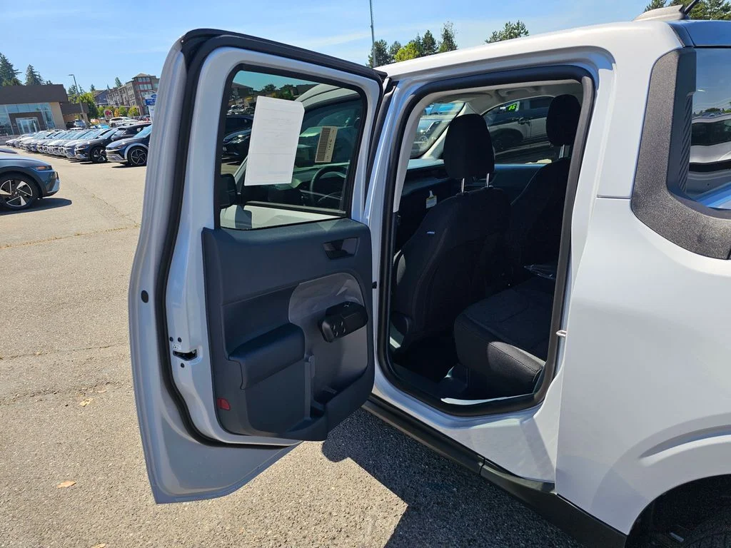 New 2025 White Ford XLT image 16