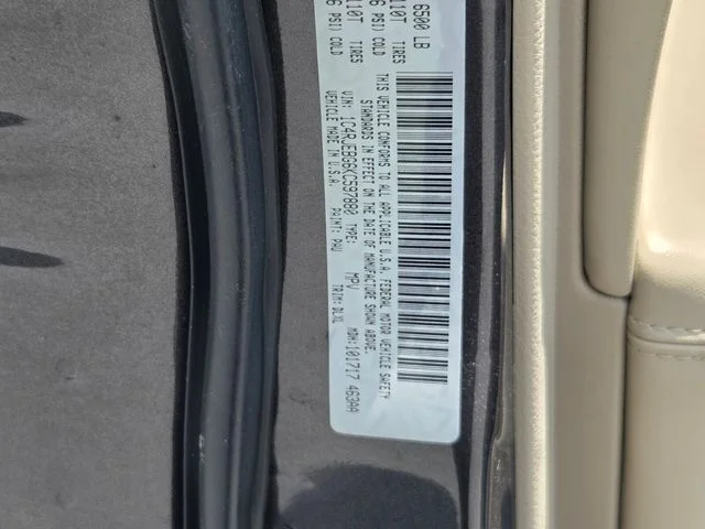 Used 2019 Gray Jeep Limited image 35