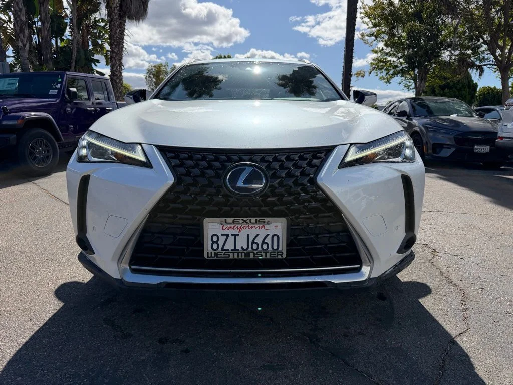 Used 2022 White Lexus 250h Base image 2