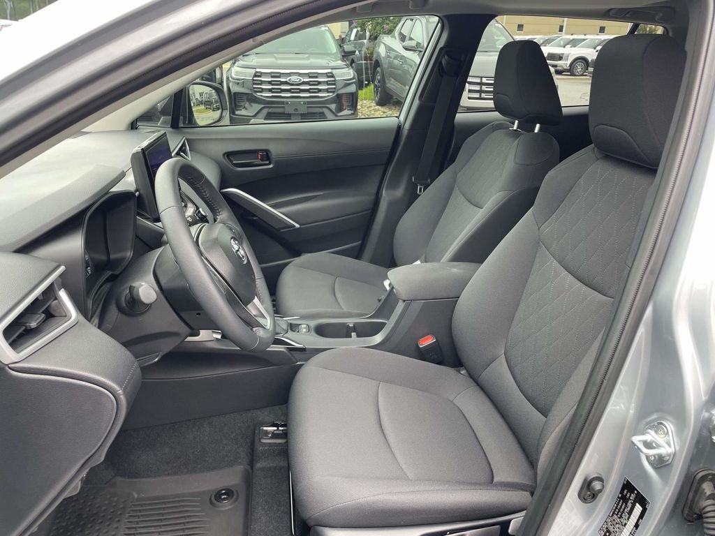 Used 2025 Sonic Silver Toyota LE image 8