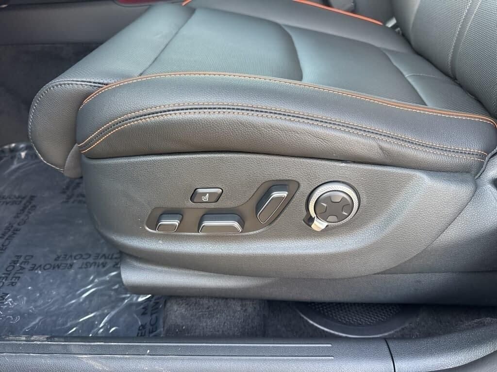 New 2026 Blue Genesis 2.5T SPORT PRESTIGE image 21