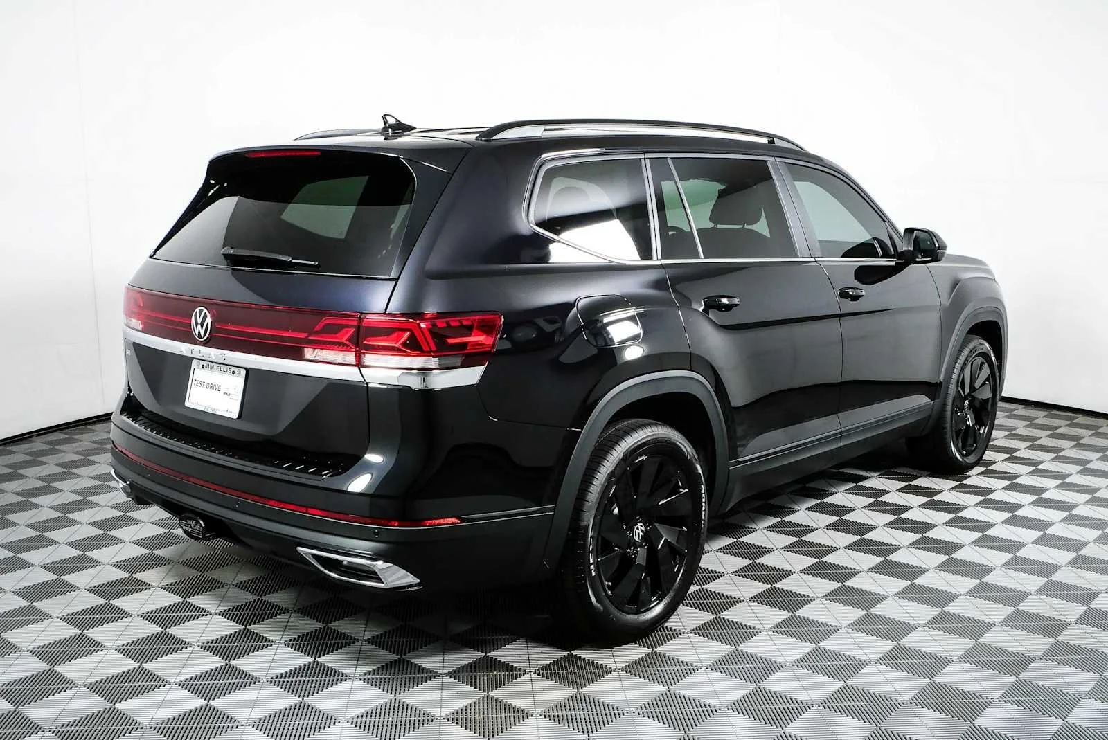 New 2026 Deep Black Pearl Volkswagen 2.0T SE w/Technology image 3