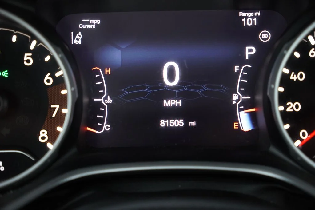 Certified Used 2018 Redline Pearlcoat Jeep Limited image 7