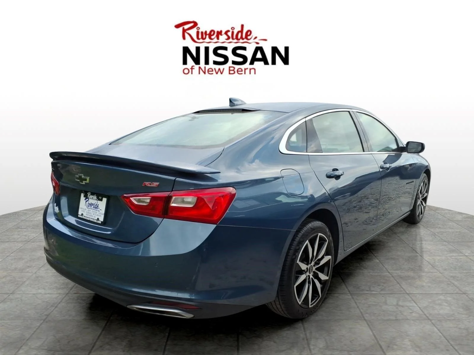 Used 2024 Blue Chevrolet RS image 2