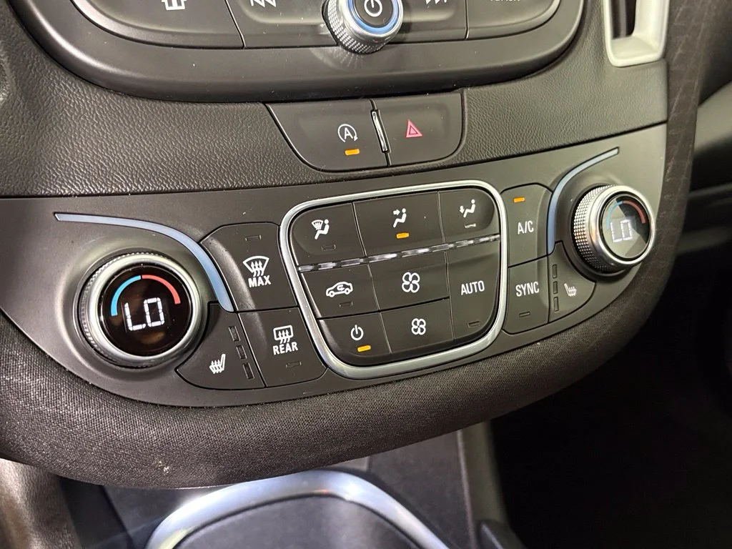 Used 2024 White Chevrolet LT image 25