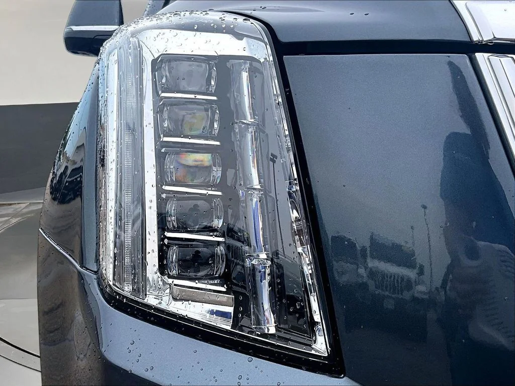 Used 2019 Gray Cadillac Platinum Edition image 34