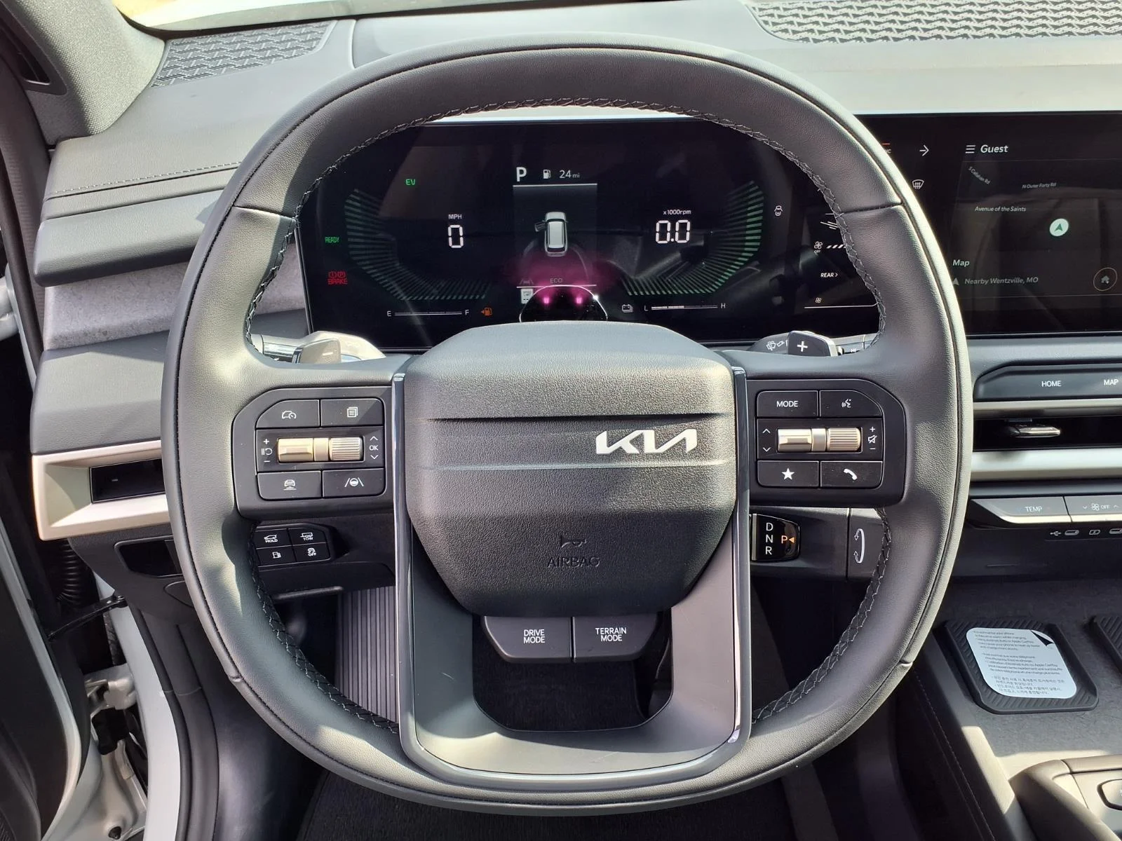 New 2027 Ivory Silver Kia EX image 6
