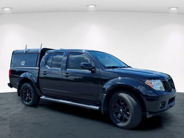 Used 2021 Black Nissan SV image 4