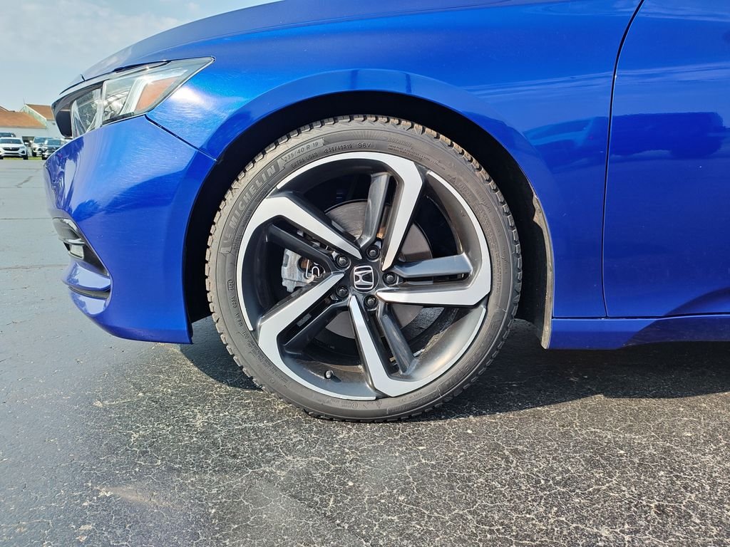 Used 2018 Blue Honda Sport image 10