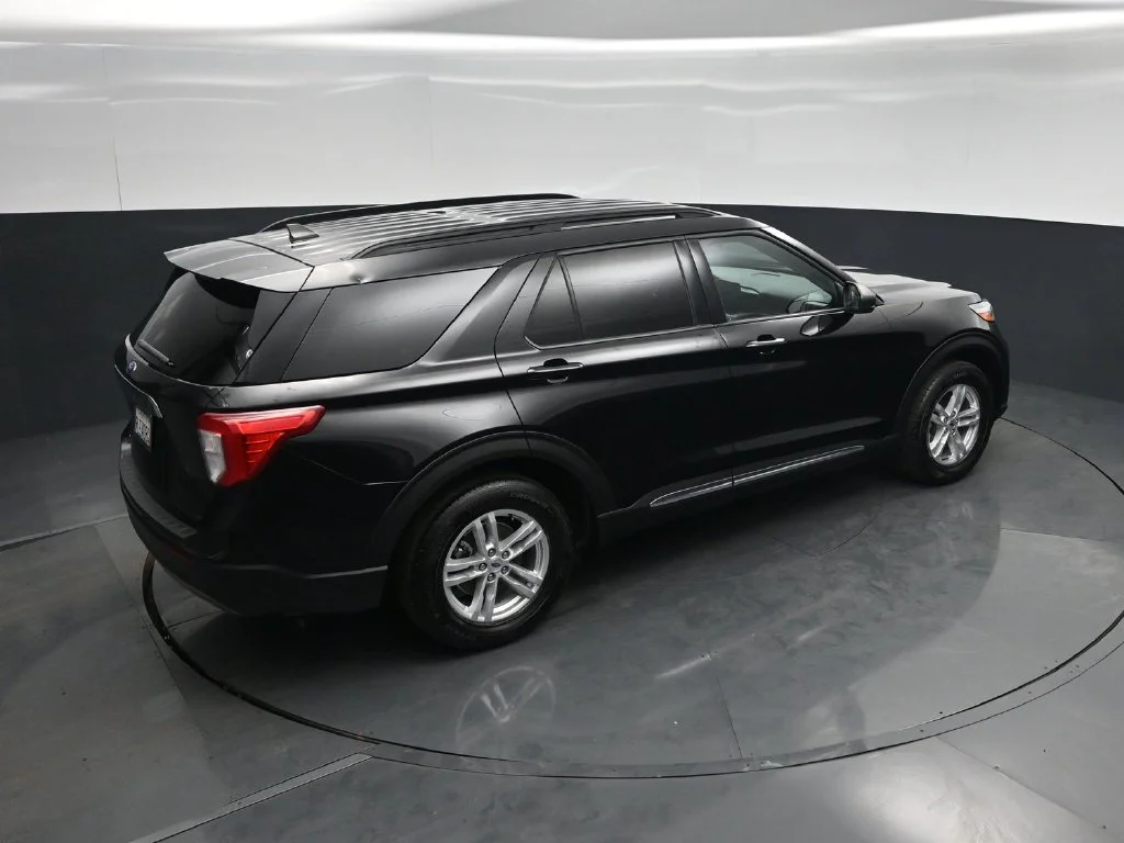 Certified Used 2023 Black Ford XLT image 39