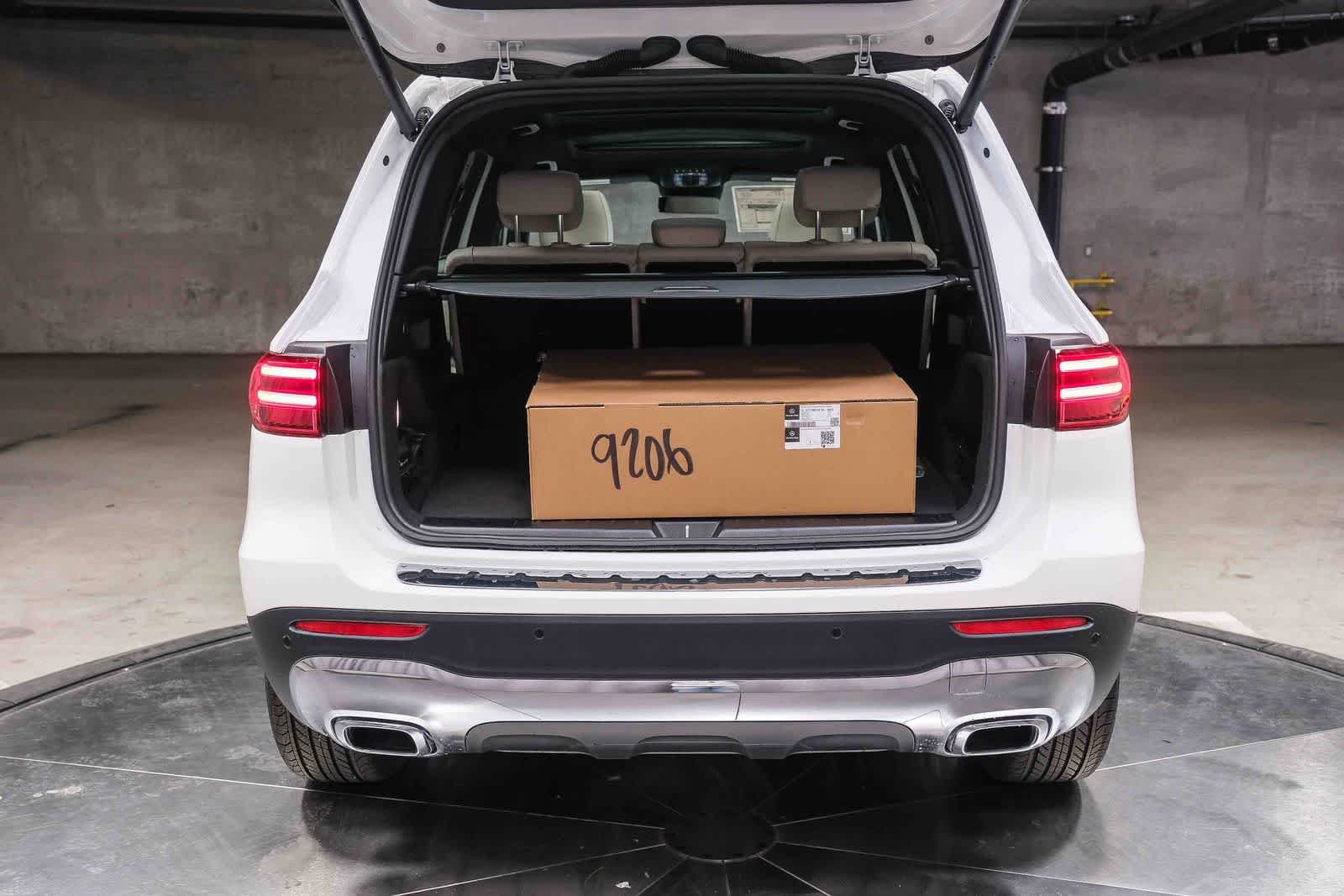New 2026 Polar White Mercedes-Benz GLB 250 image 73