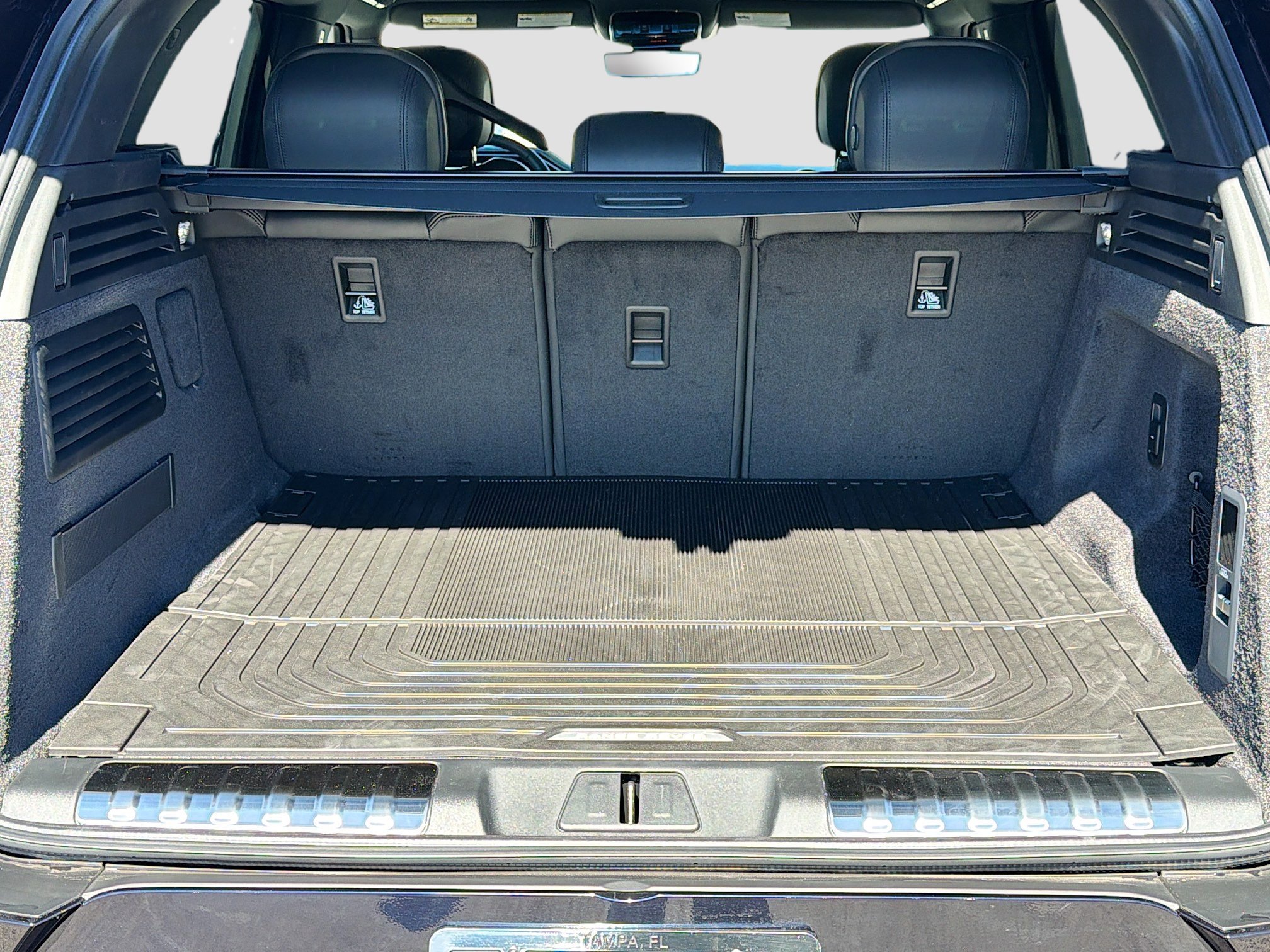 New 2026 Constellation Blue Ultra Metallic Gloss Land Rover Dynamic SE image 12