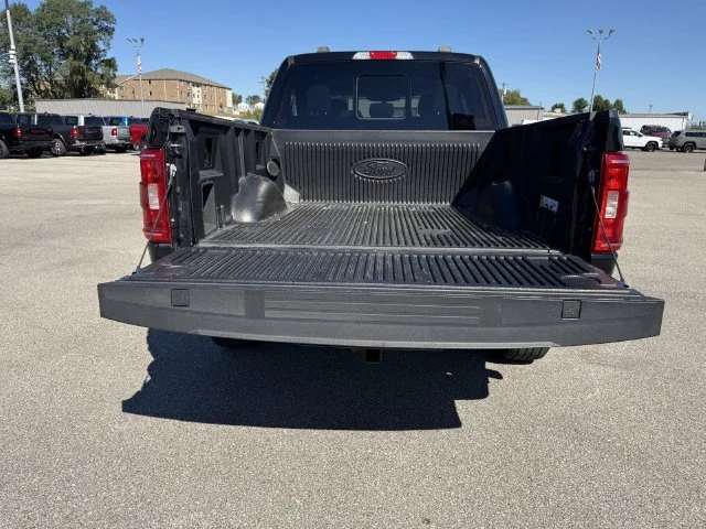 Used 2021 Black Ford XLT image 15