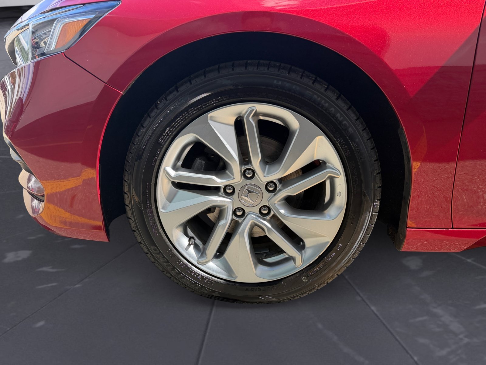 2018 Honda Accord LX - Photo 42