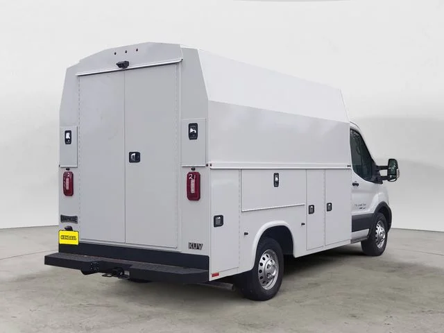 New 2024 Oxford White Ford Base image 5