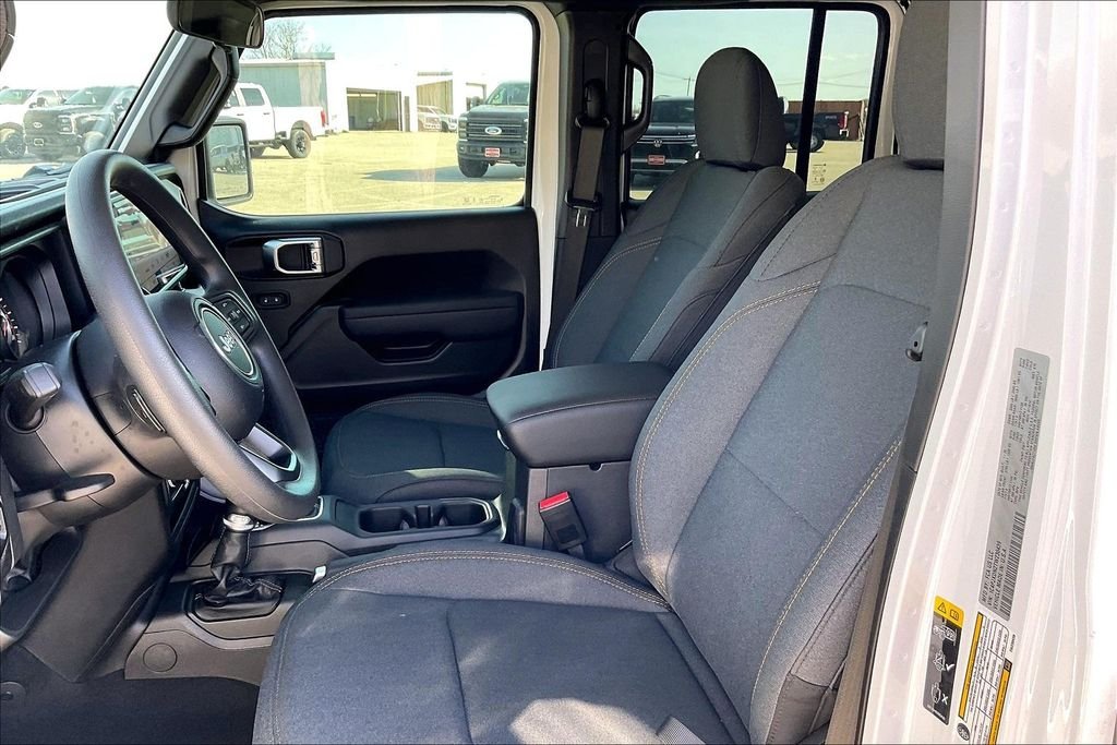 New 2026 Jeep Wrangler Sport 4D Sport Utility