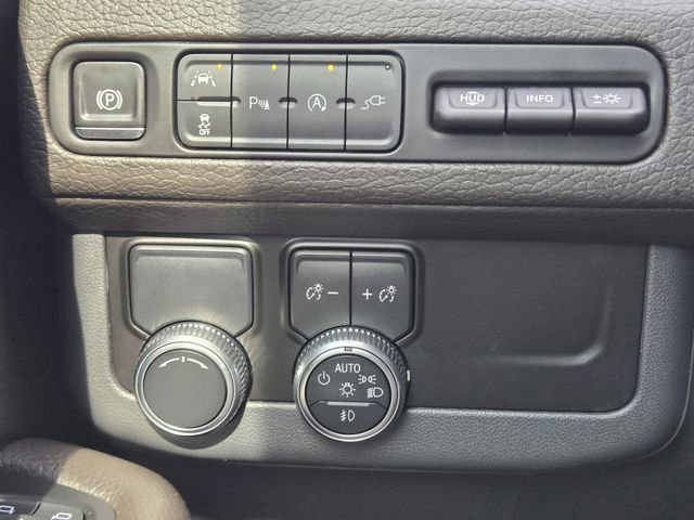 2021 GMC Yukon Denali - Photo 21