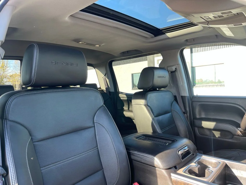 Used 2016 Black GMC Denali image 36